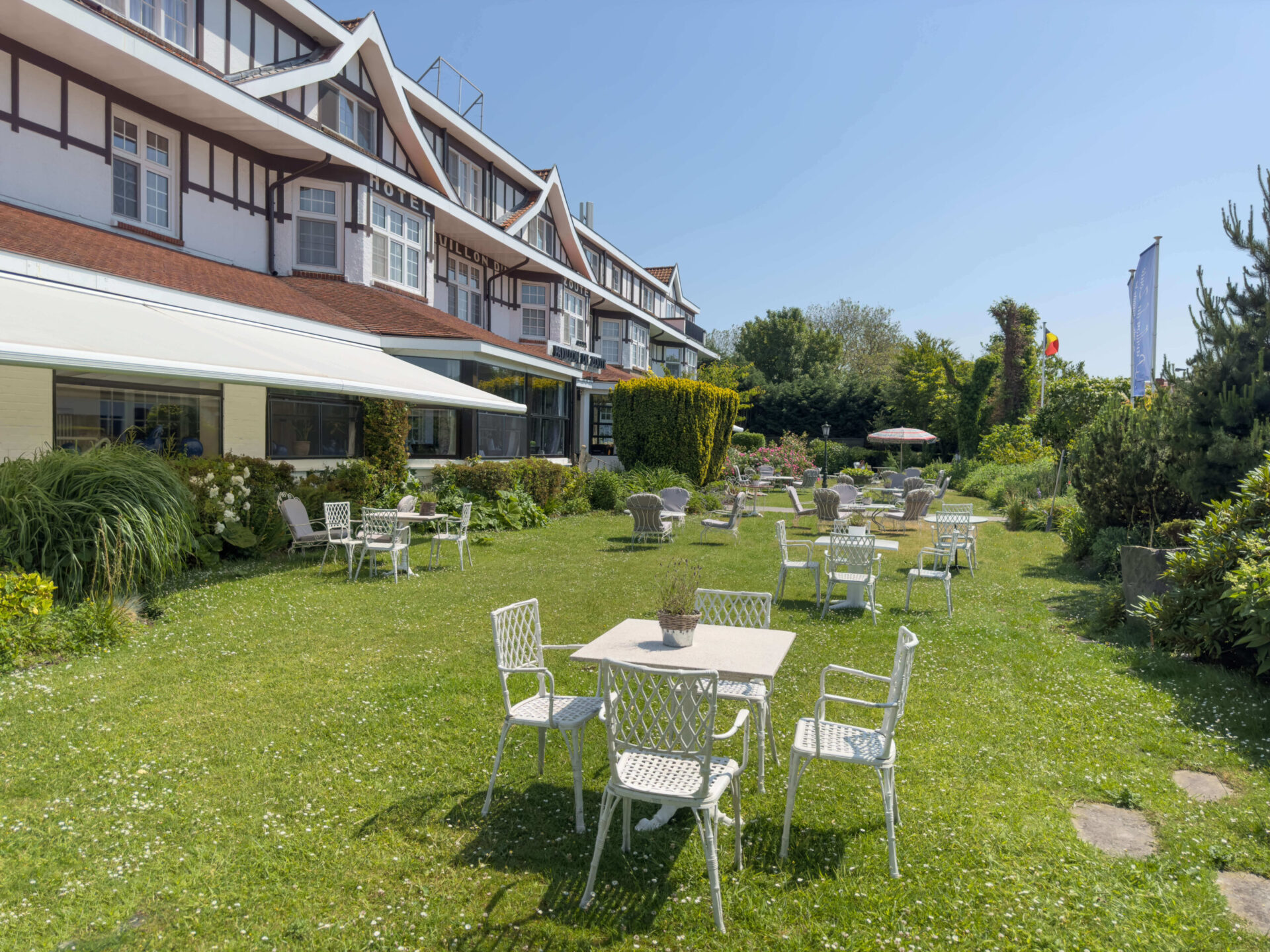 Hotel garden